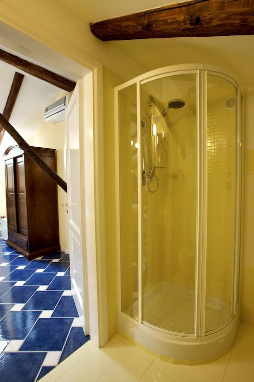 La Casa Di Donn'Amelia Bed & Breakfast Molina  Room photo